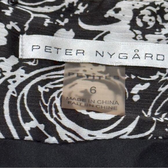 Peter Nygard Black & White Print Flowy Mini Skirt Size 6 - Picture 10 of 11